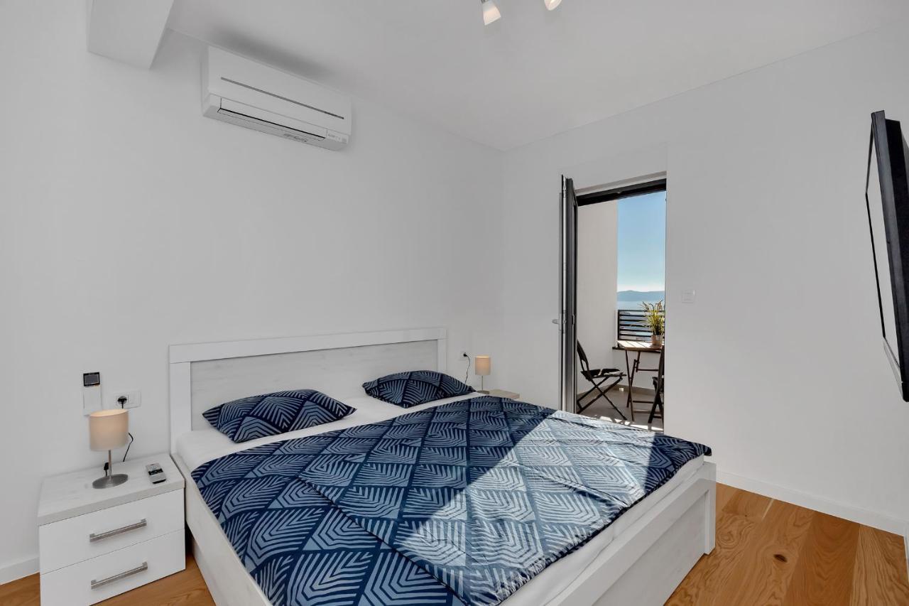 Luxury Apartment Sidro With Free Beach Parking Макарска Екстериор снимка